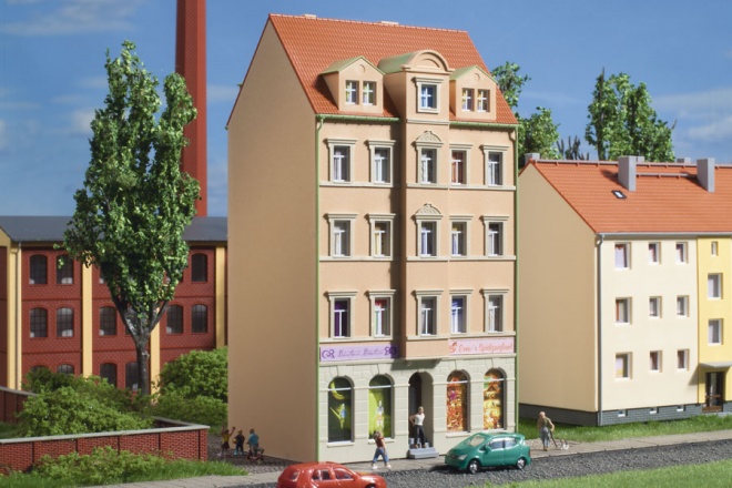 4 story building Ringstrasse 3<br /><a href='images/pictures/Auhagen/14477.jpg' target='_blank'>Full size image</a>